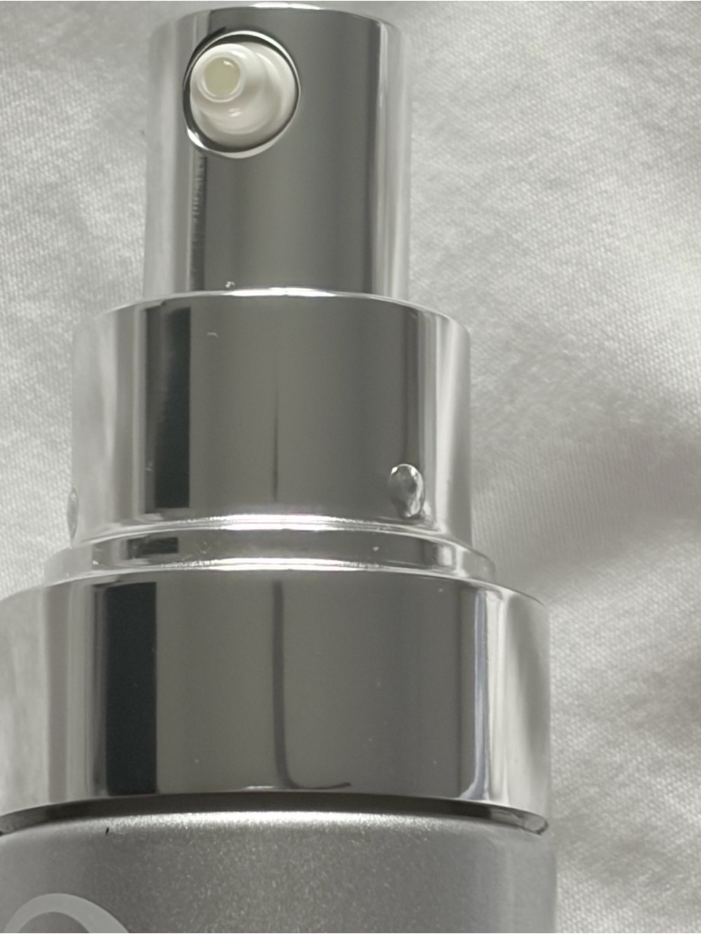 Cle de peau CONCENTRATED BRIGHTENING SERUM /40 ml NEW - Picture 6 of 7